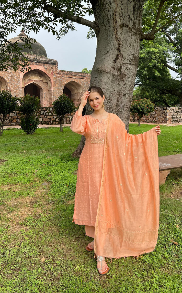 Peach colour punjabi suit on sale design